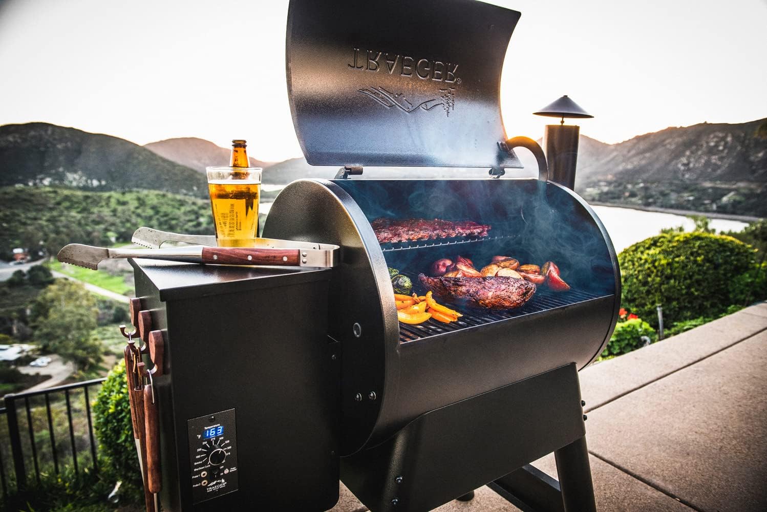 Traeger Grills Pro 22 Wood Pellet Grill Smoker, Electric Pellet Smoker Grill Combo, 6-in-1 BBQ Versatility, 572 sq. in. Grilling Capacity, Meat Probe, 450 Degree Max Temperature, 18LB Hopper, Bronze